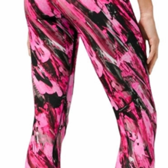 Lululemon wunder train hr tight 25” - Picture 10 of 10